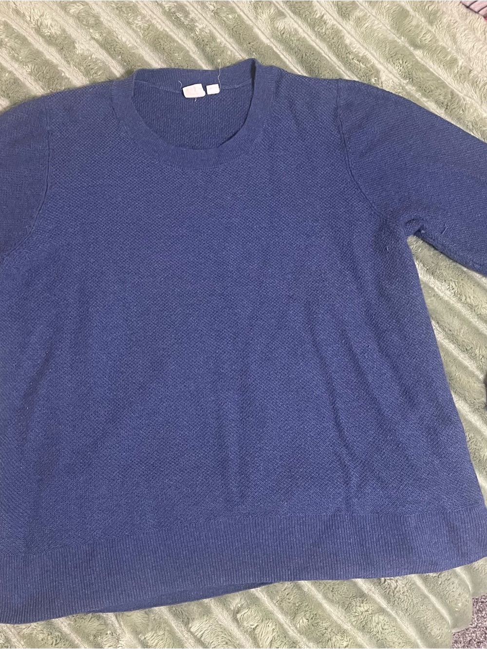 GAP Women's Navy Textured Crewneck Sweater